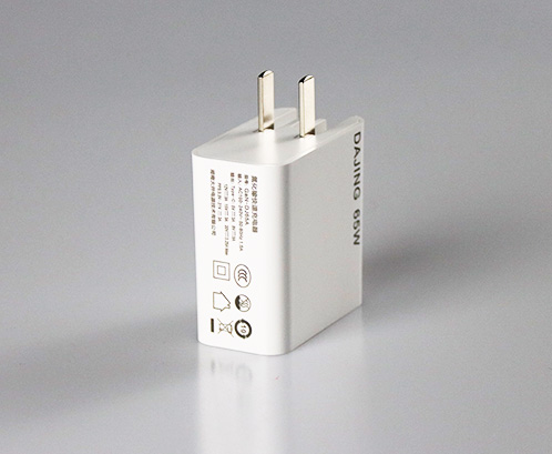 63W (5V,9V,12V,15V,20V) 65B氮化镓电源