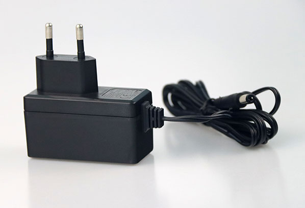 15W~18W / 5V,9V,12V,15V,24V - 18201
