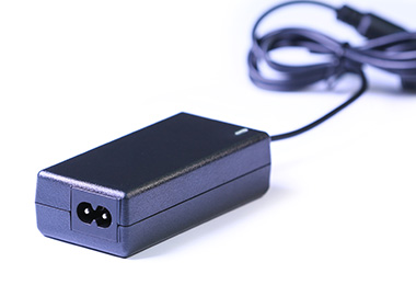 桌面式电源适配器12V2.5A-75107