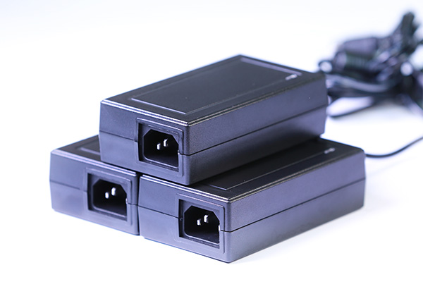 一体机专用电源适配器19V3.15A-89894