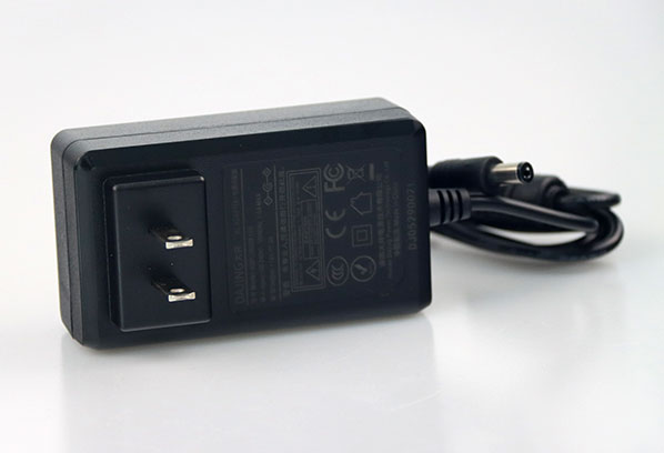 28W~36W / 8.5V,12V,15V,24V,25V - 20202