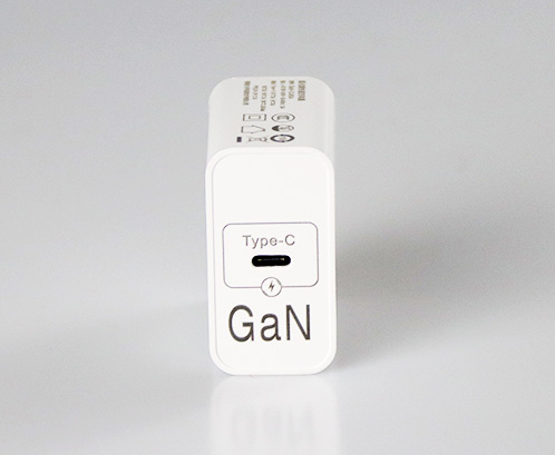 65W (5V,9V,12V,15V,20V) 65A氮化镓电源