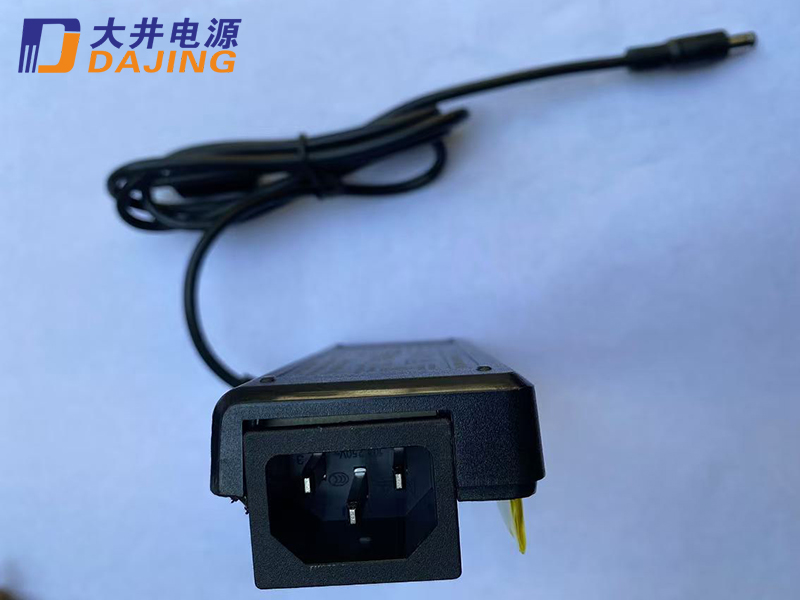 24v能用19v电源适配器吗？