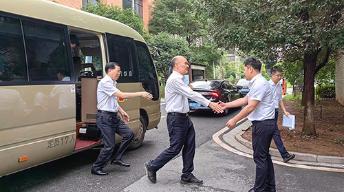 湖南衡阳市委书记刘越高、市政府、市高新区、市工信局等各位领导莅临大井集团指导工作